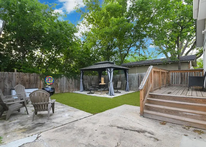 The Marbled Speakeasy - San Antonio Luxury Home By The Alamo