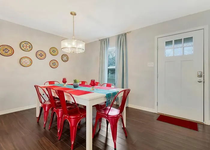 Luxurious Villa With Private Game Room - Your Ultimate Retreat For Fun And Relaxation!
